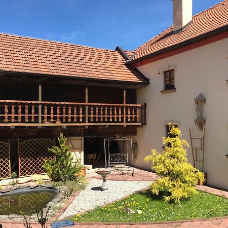 Zámeček Zdíky - Moderní malý apartmán Bujanov Exterior foto